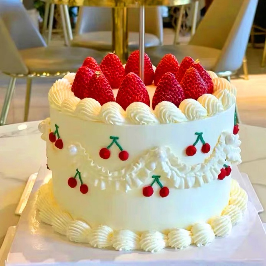 Realistic Vintage Cream Cake M - đánh giá và giá Photography Food