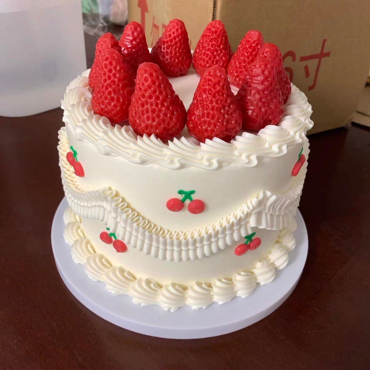 Realistic Vintage Cream Cake M - đánh giá và giá Photography Food