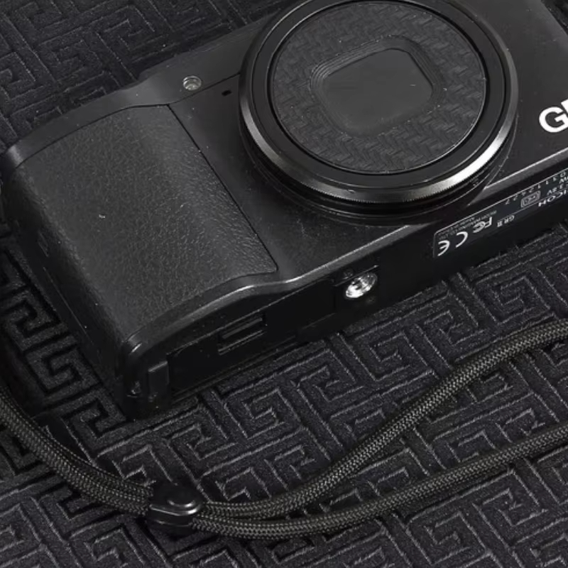 Camera Wrist Strap Hanging Pro - đánh giá và giá Sony Camera Zv-E10